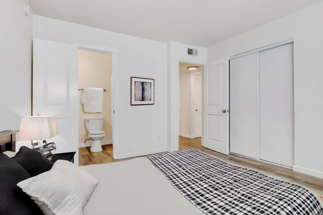 Gables East63590577621761121