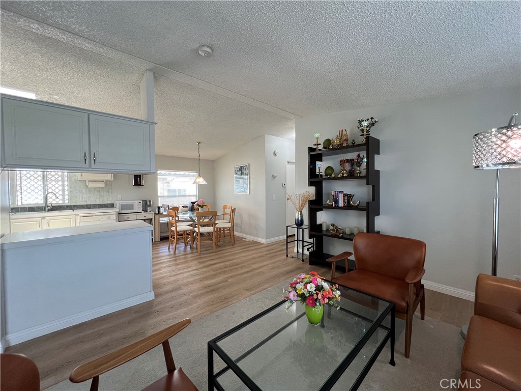 14362 Bushard 39, Westminster CA, 9268363822529468289121