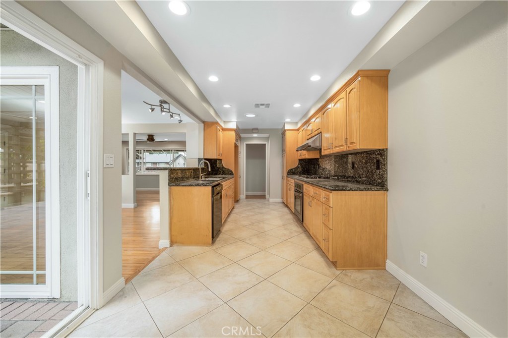 18643 Tulsa Street Porter Ranch CA, 9132663710061131523121