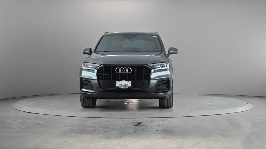 2021 Audi Q764755253465986121
