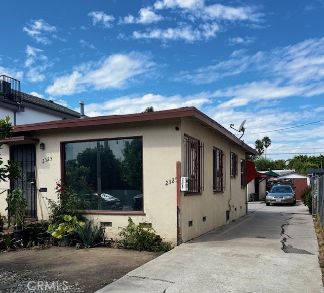 2323 Carmona Ave, Los Angeles CA, 9001663858000546945121