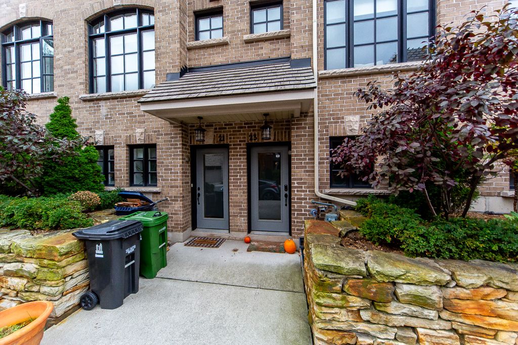 23 Salvador Allende Court