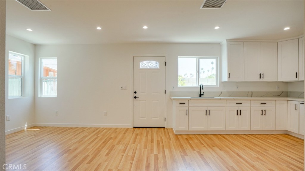 856 W 47th Street, Los Ángeles CA, 9003763623375974657122