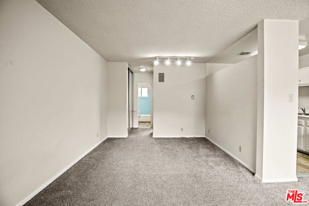1295 FEDERAL Avenue 3 Los Angeles CA, 9002564134137869185122