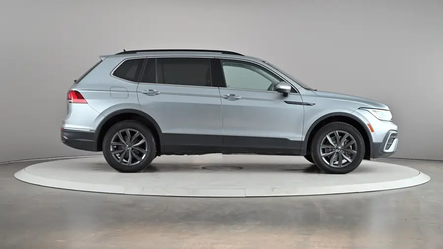 2023 Volkswagen Tiguan64057952171267124