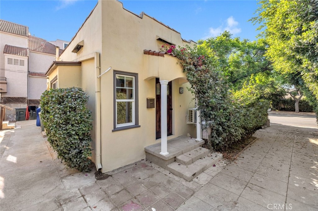 $2,650/month 477 E Del Mar Boulevard Pasadena CA, 9110164058318093313122