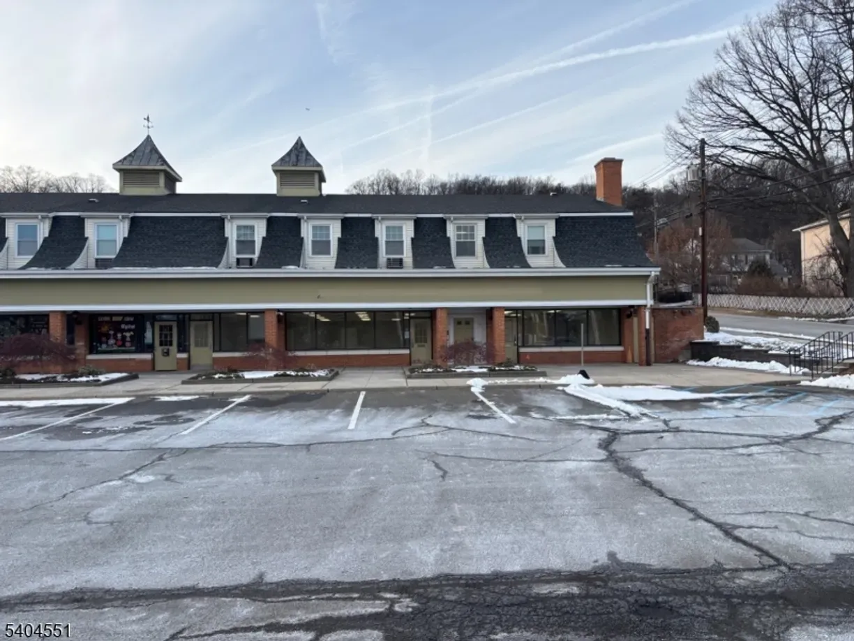662 Goffle Rd Hawthorne Boro, NJ 07506