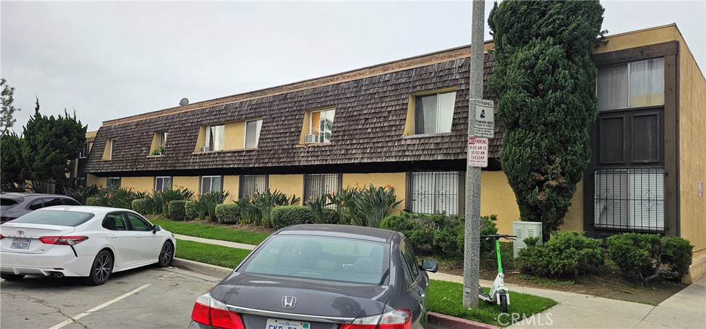 7260 Richfield Street 305 Paramount CA, 9072364123721201795120
