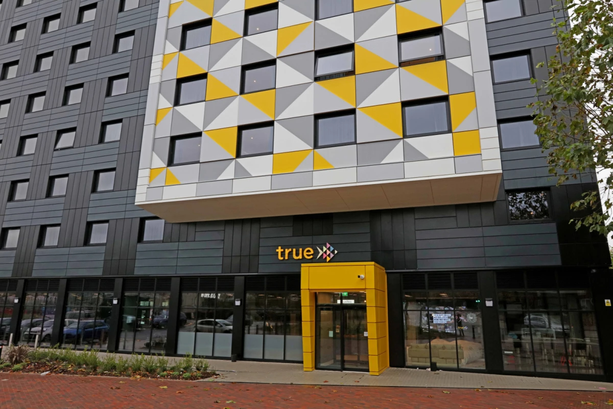true Manchester, Salford64143898716418124