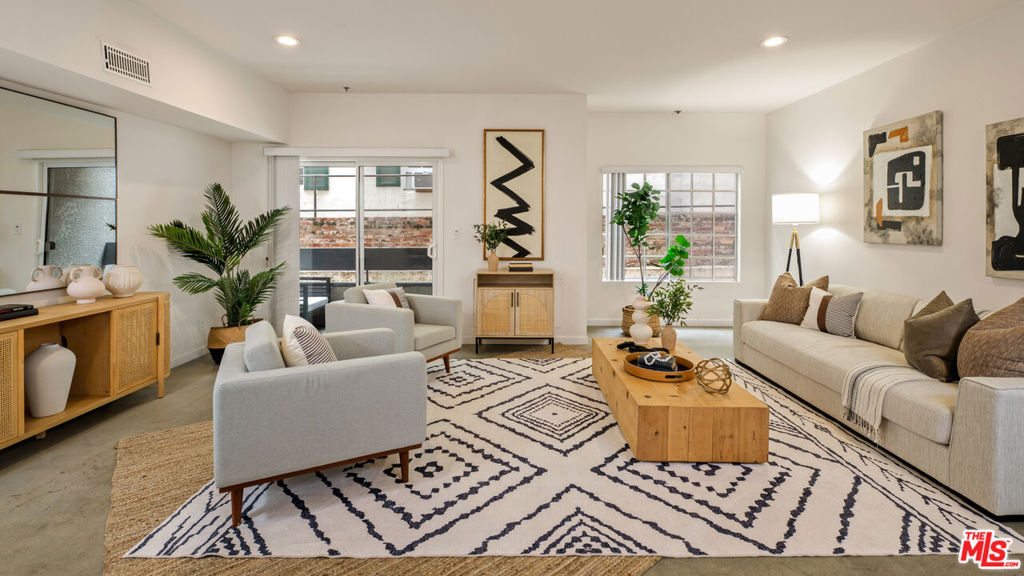 10627 Ashton Avenue 103 Los Angeles CA, 9002464133466105857122