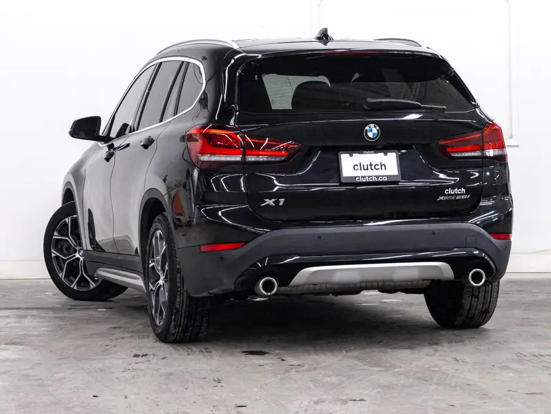 2021 BMW X163767655124995121