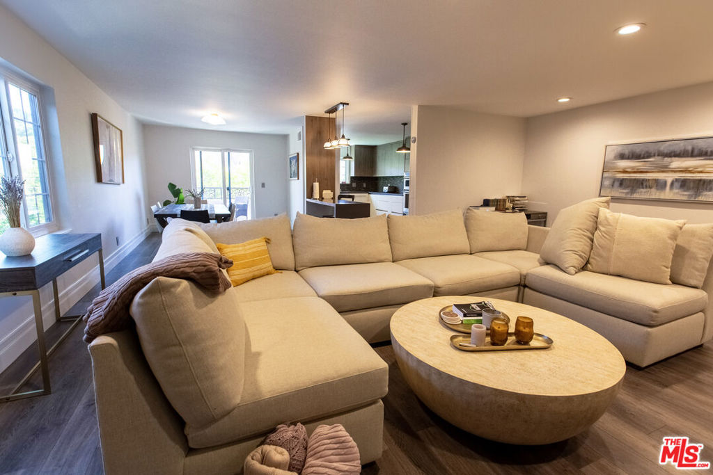 14600 Dickens Street 202, Sherman Oaks CA, 9140363621206397187121