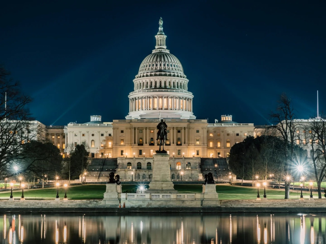 <1 día> [Grupo pequeño 2-14 personas | Buscando reliquias históricas] Recorrido de un día por Washington: visita interior del Capitolio + Templo del Lincoln + Casa Blanca misteriosa + Pentágono64118995095298123