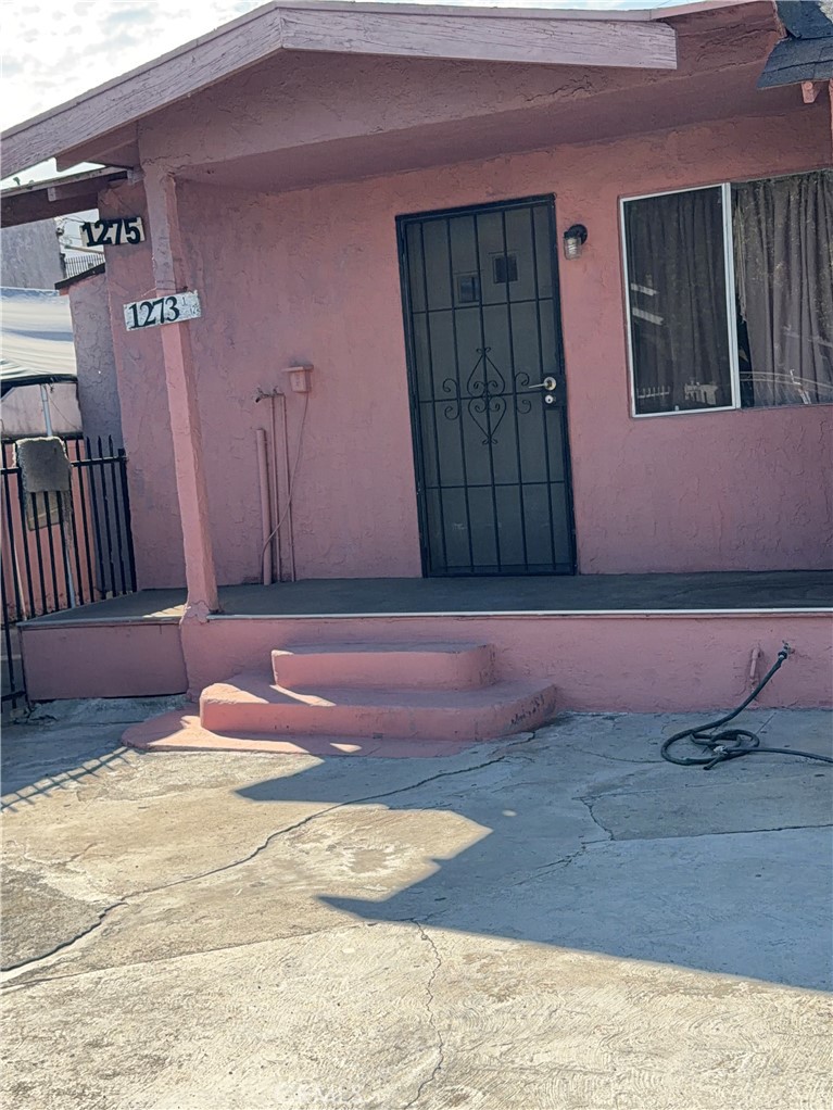 1273 S Alma Los Angeles CA, 9002364140154025858122