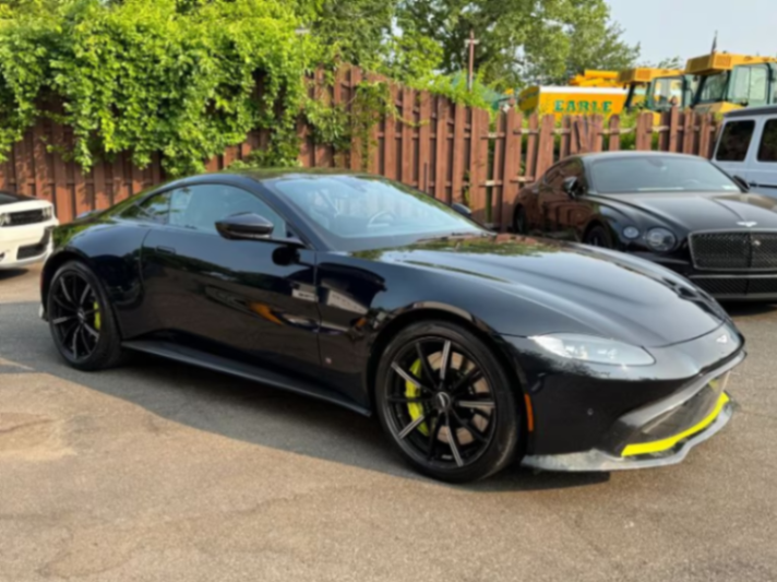 Pre-Owned 2019 Aston Martin Vantage Coupe 2D63282284019457122