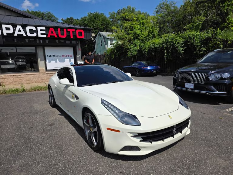 Pre-Owned 2014 Ferrari FF Coupe 2D63282427183491122