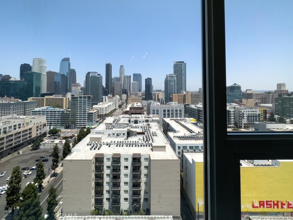1050 S Grand Avenue 1808 Los Angeles CA, 9001564130386727425121