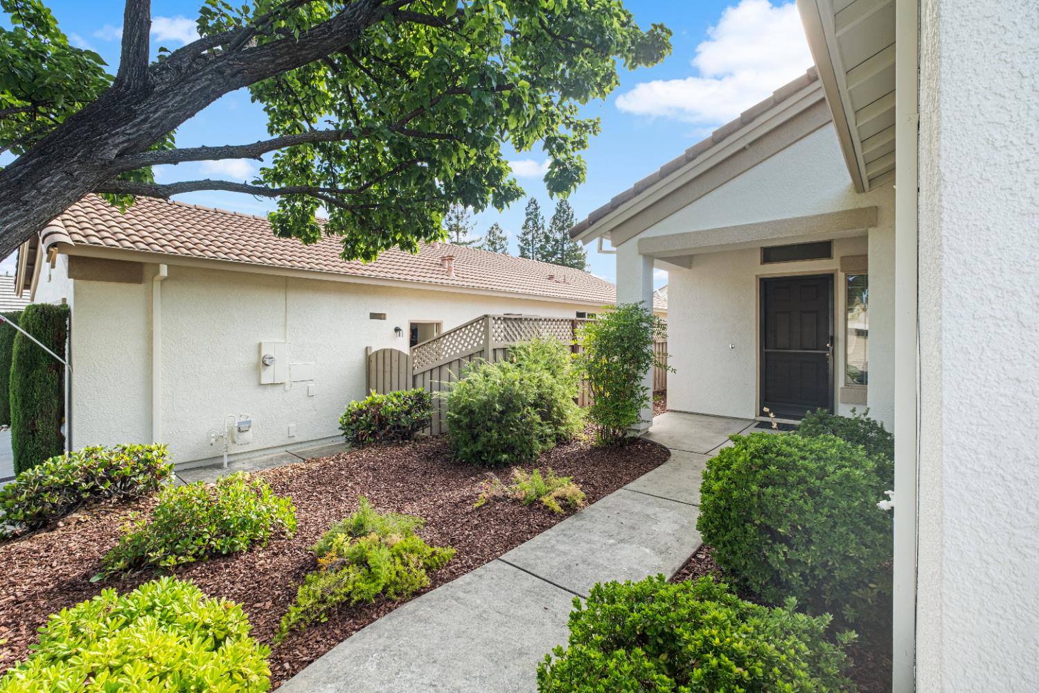 637 GEARY LANE, Lincoln, CA 95648