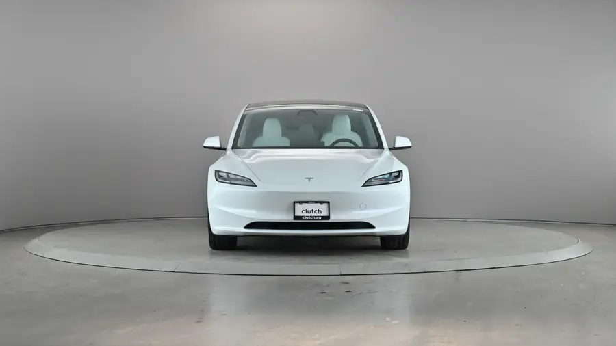 2024 Tesla Model 364788631590787122