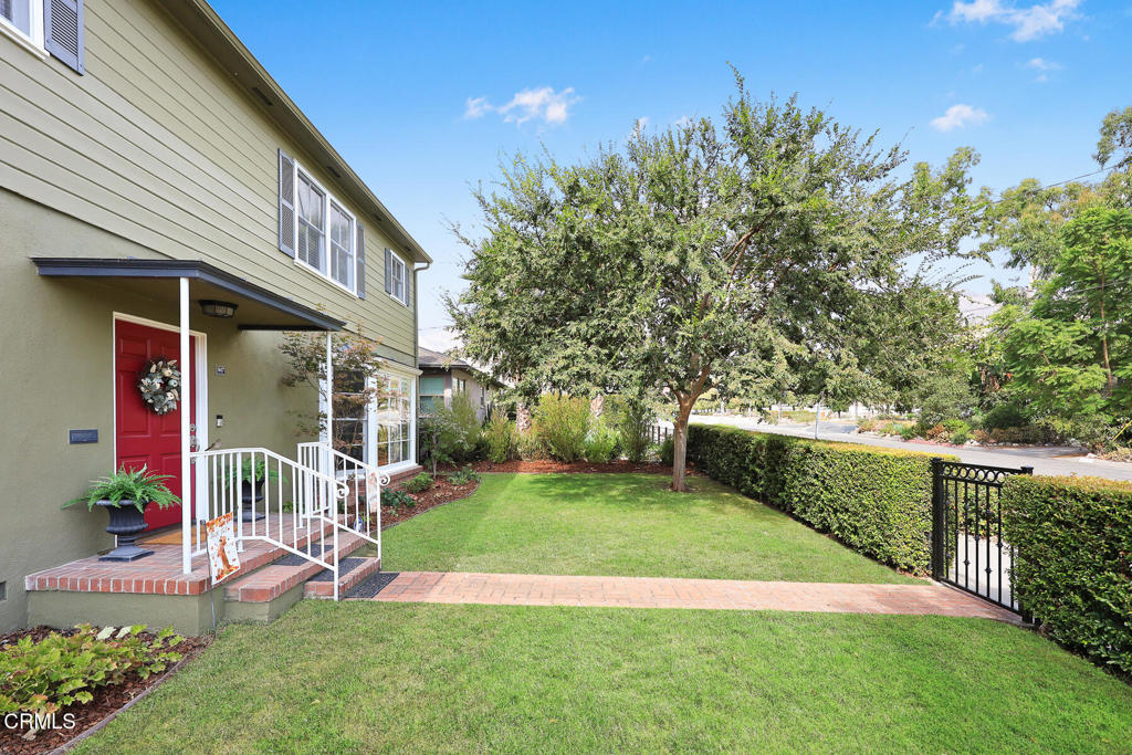 847 Eaton Drive, Pasadena CA, 9110764066091017474123