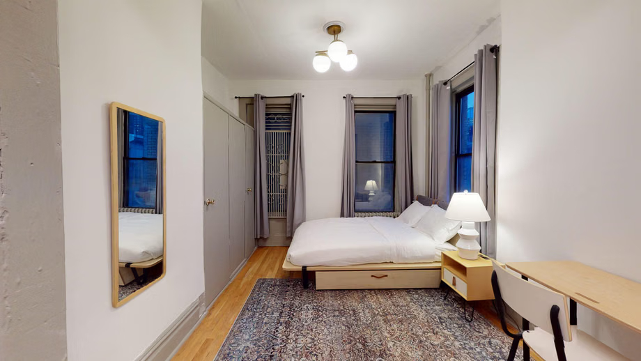 June Homes 10019, New York #708: Columbus Circle on a flexible lease64229826756738120