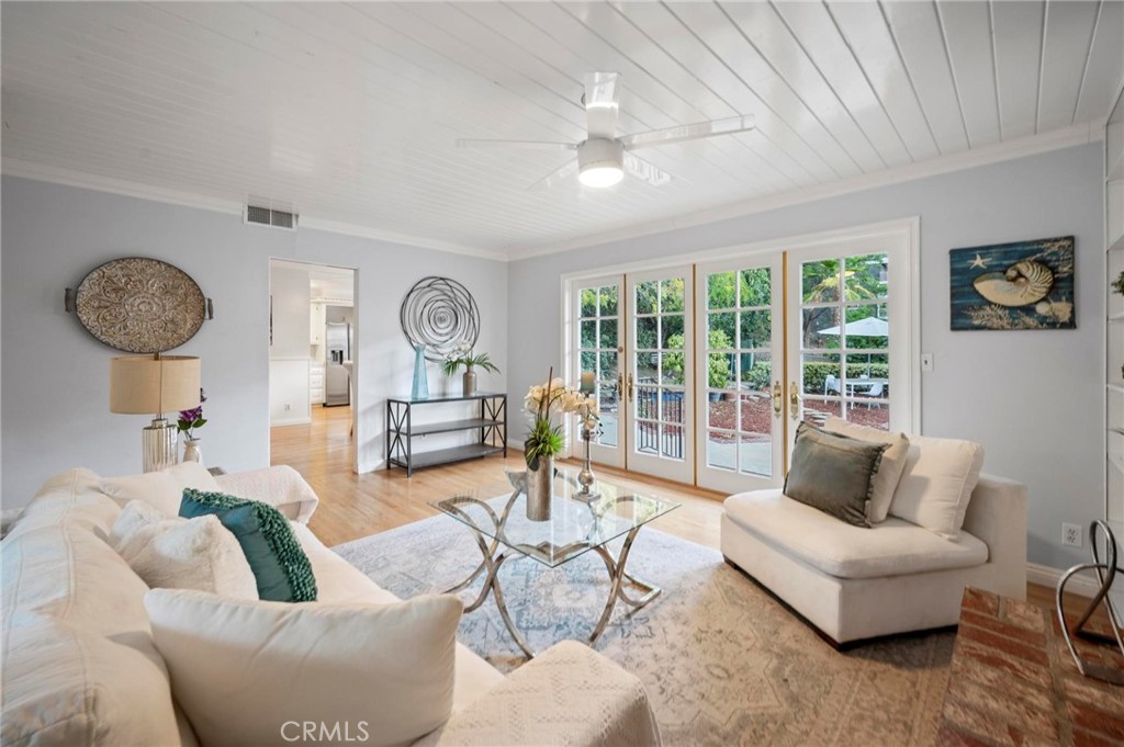 20955 De Mina Street, Woodland Hills CA, 9136464078085905795122