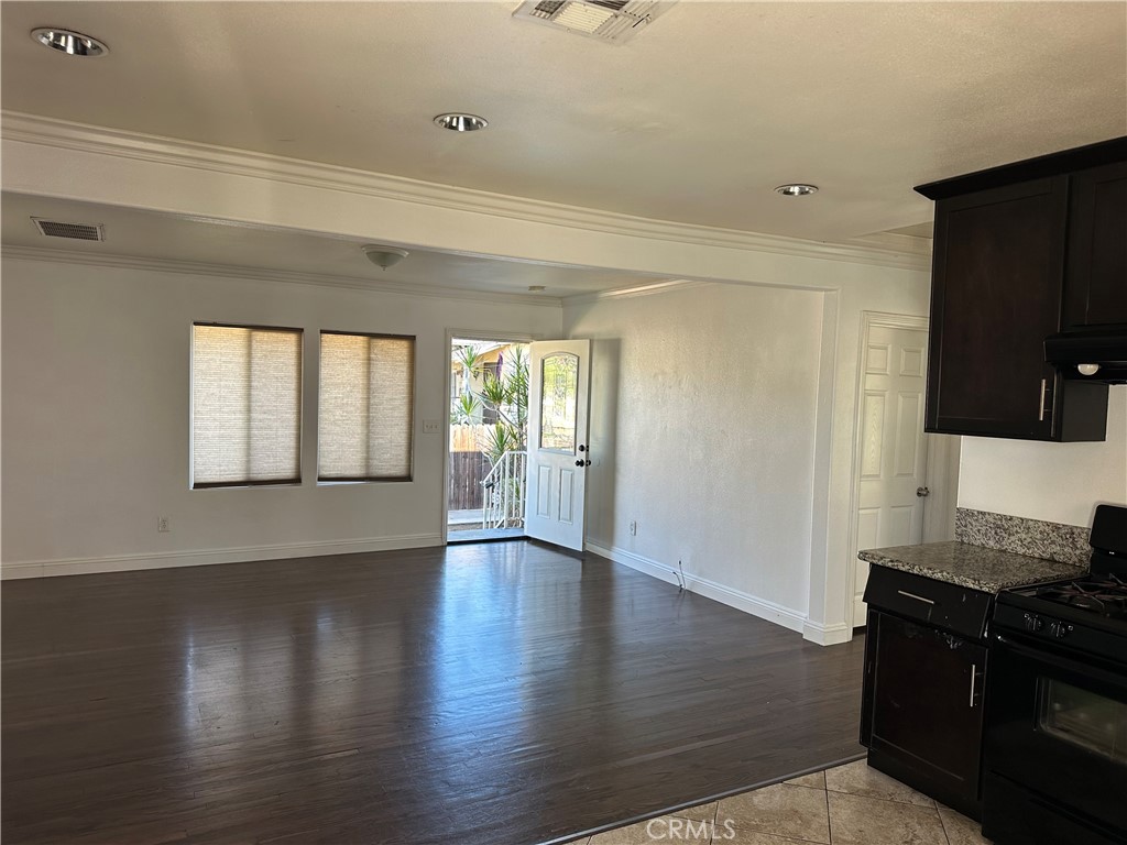 $2,600/month 5752 Jillson Commerce CA, 9004064098171927681122