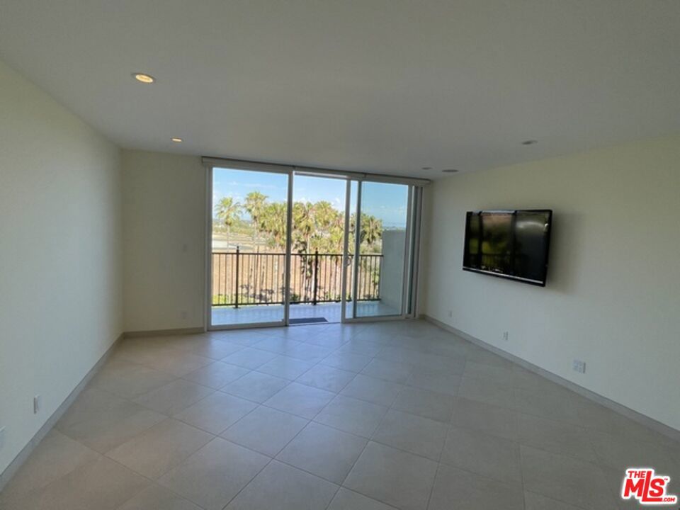 23901 Civic Center Way 124 Malibu CA, 9026564119800270209120