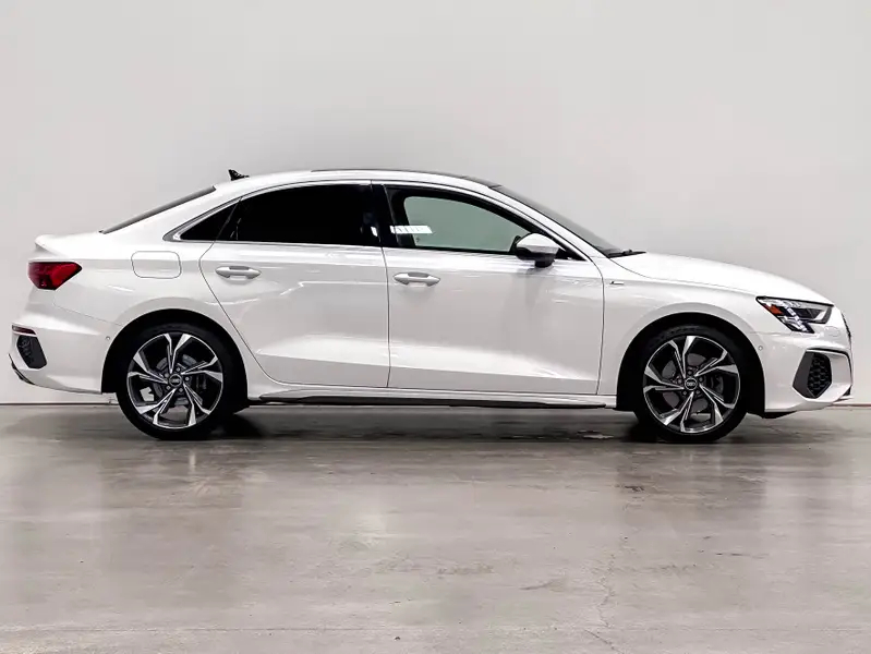 2023 Audi A363549437365377122