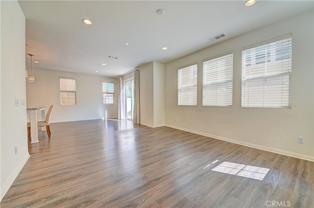 209 Calle Belleza Lake Forest CA, 9263063770214488833122