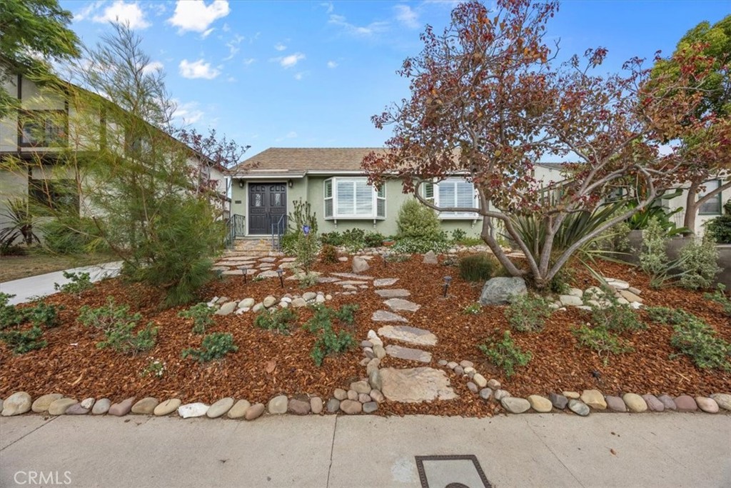 7817 Truxton Ave, Los Angeles CA, 9004563822377781121122