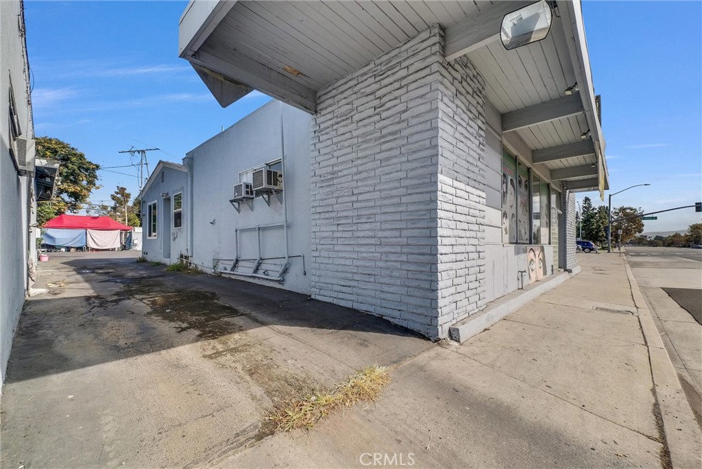 1819 W 17th, Santa Ana CA, 9270664077379631875121