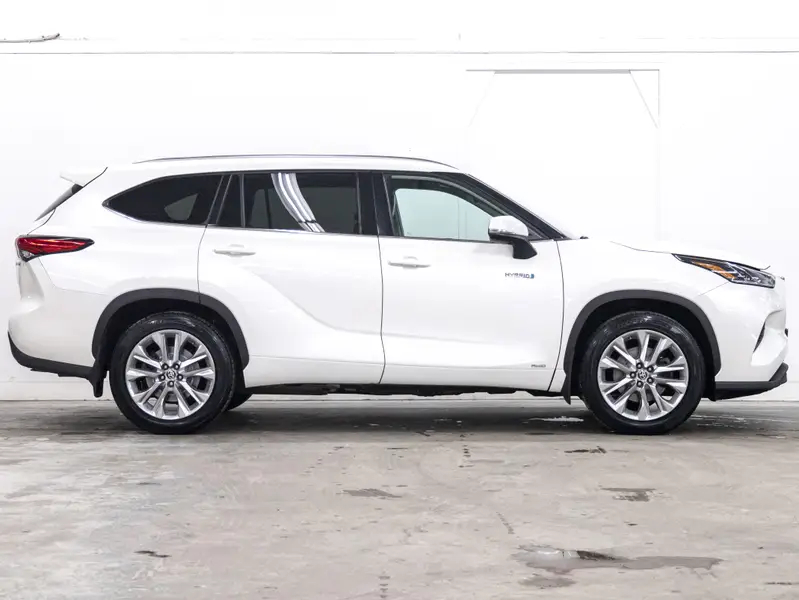 2021 Toyota Highlander Hybrid65073733650433122