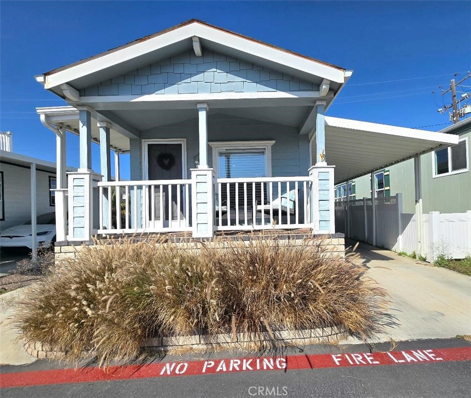 21851 Newland st. 7 Huntington Beach CA, 9264664068905924867121