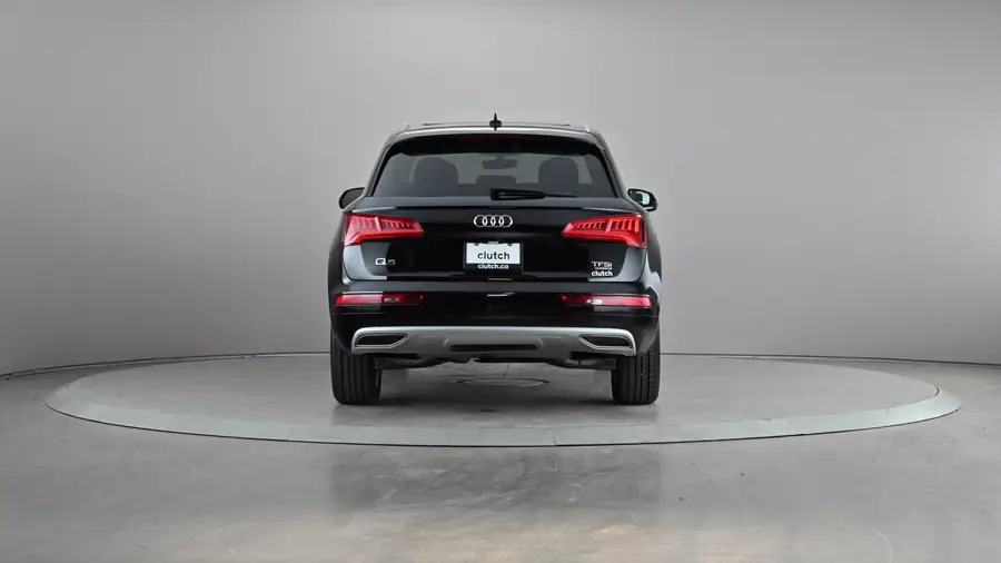 2018 Audi Q564387497753347121