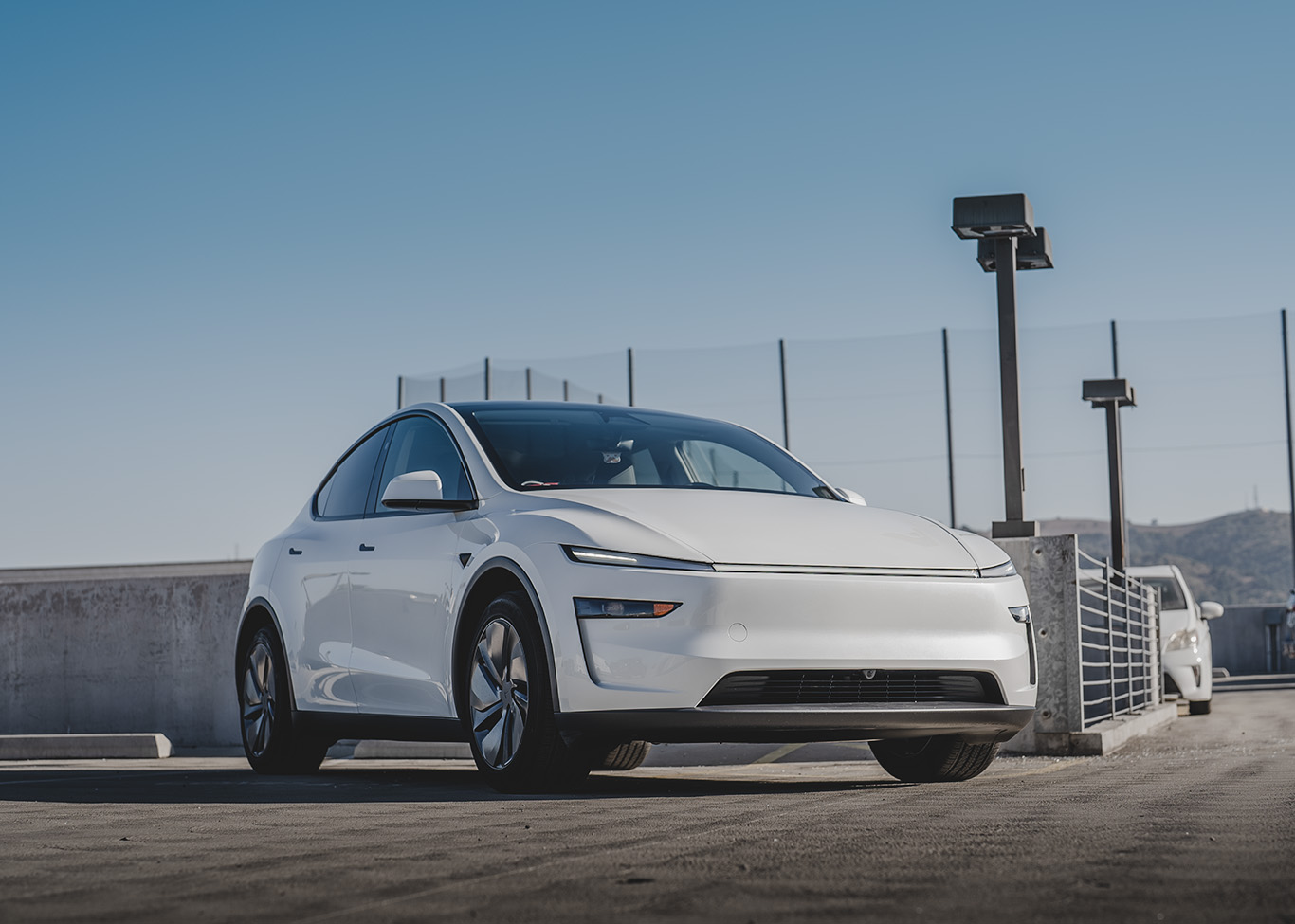 Tesla MODEL Y 2025