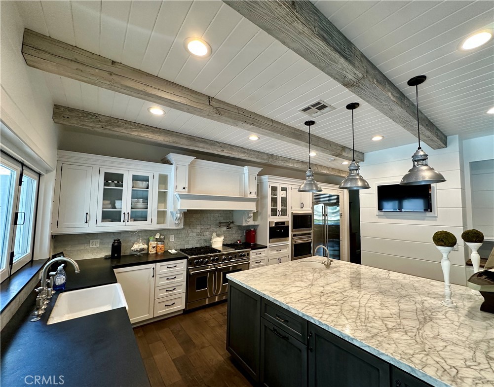 12722 12722 Halkirk Studio City CA, 9160463866251032321120