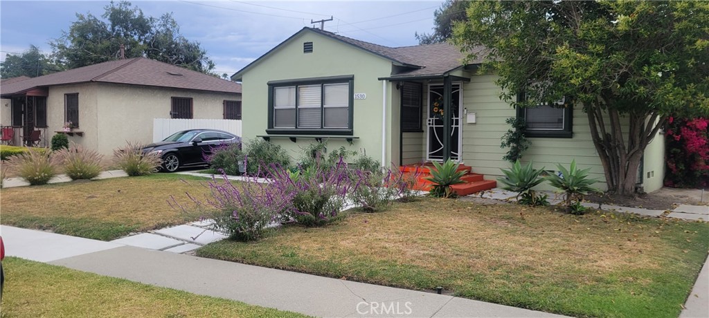 1530 E 124th Street, Los Ángeles CA, 9005963644921133059121