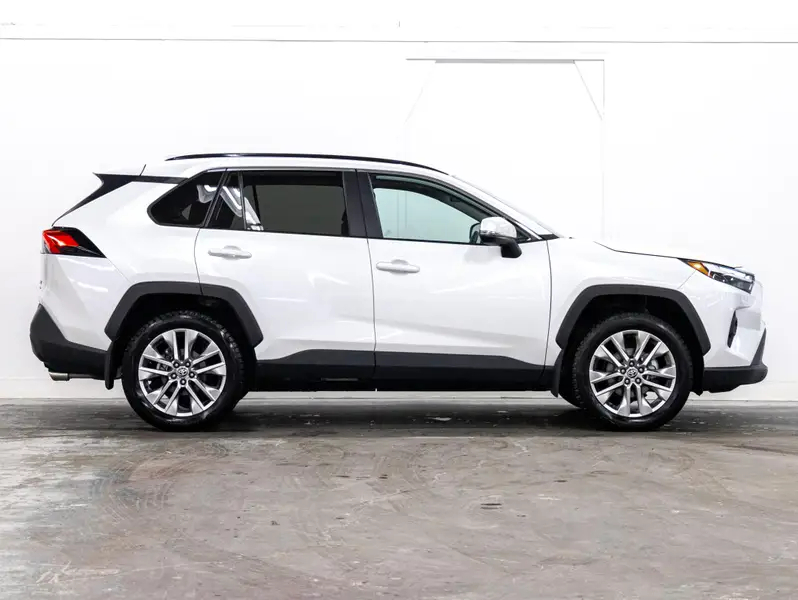 2023 Toyota RAV464819367134594121