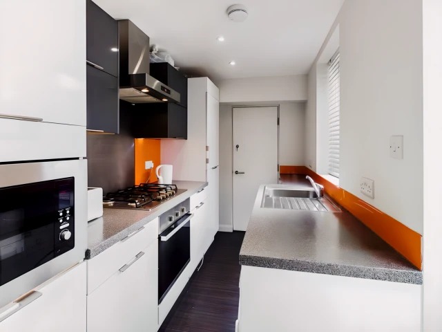 41 Guildford Street64196164664835122