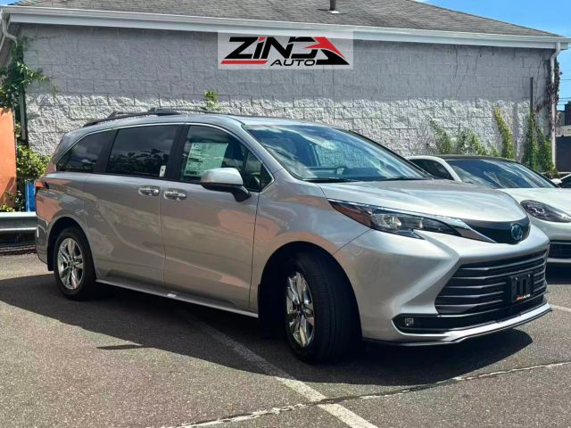 2025 TOYOTA SIENNA63689267075713121