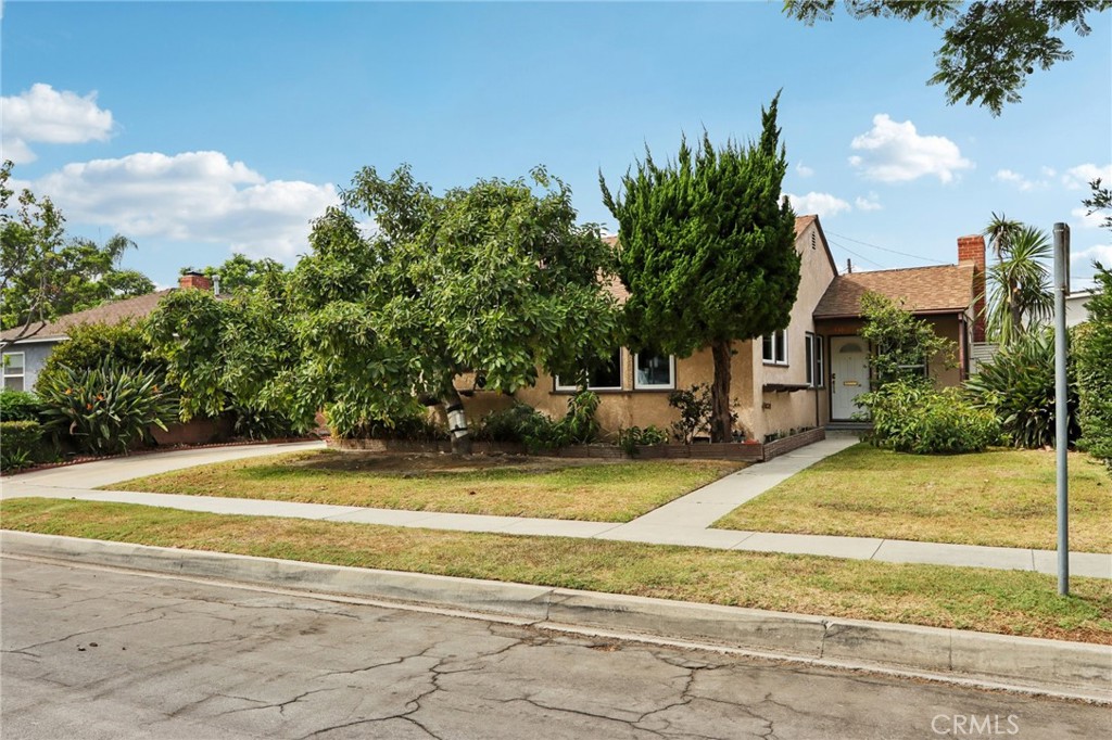 3361 N Bellflower, Long Beach CA, 9080863865370863233122