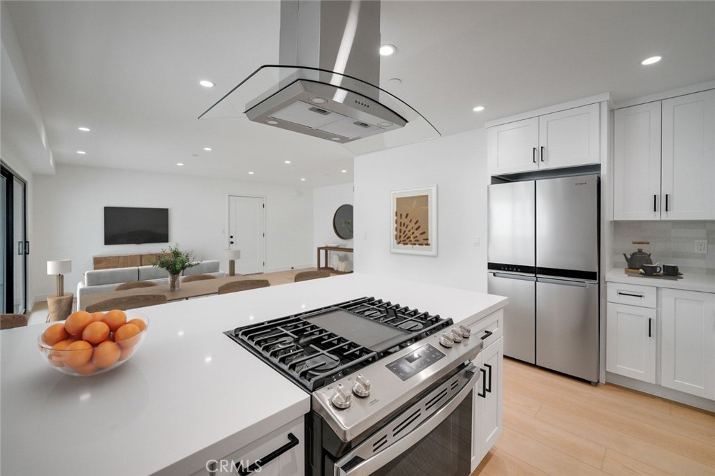 1334 9th Street 2 Santa Monica CA, 9040164098086561025121