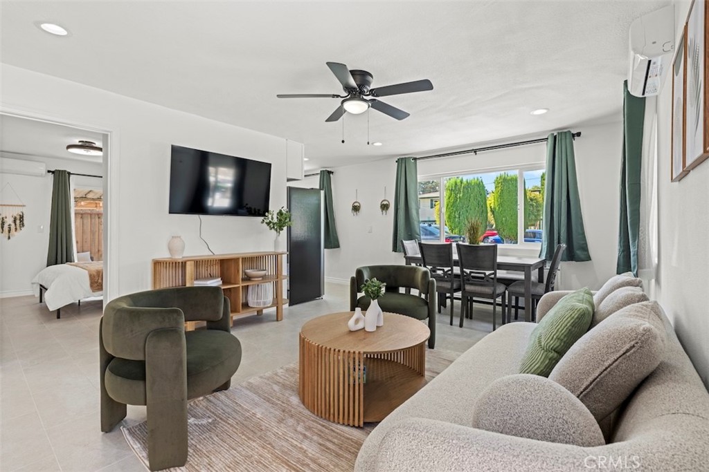 1101 Bonita Street Tustin CA, 9278063779660761601120