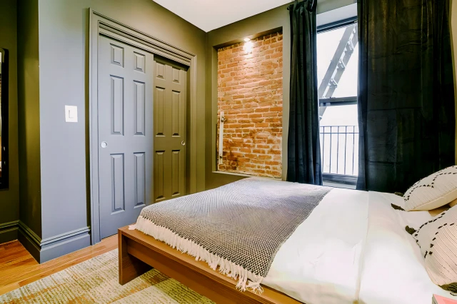 Upper West Side: #19963636841163393121