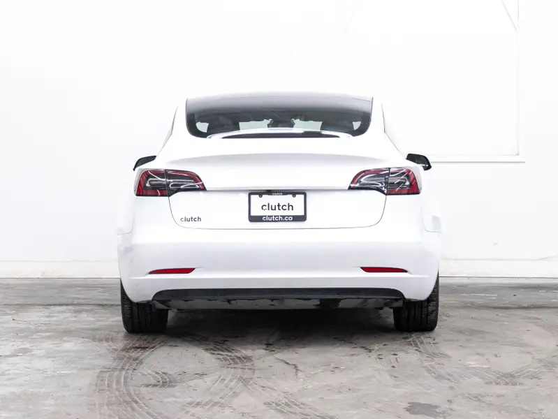 2023 Tesla Model 363824315166723124