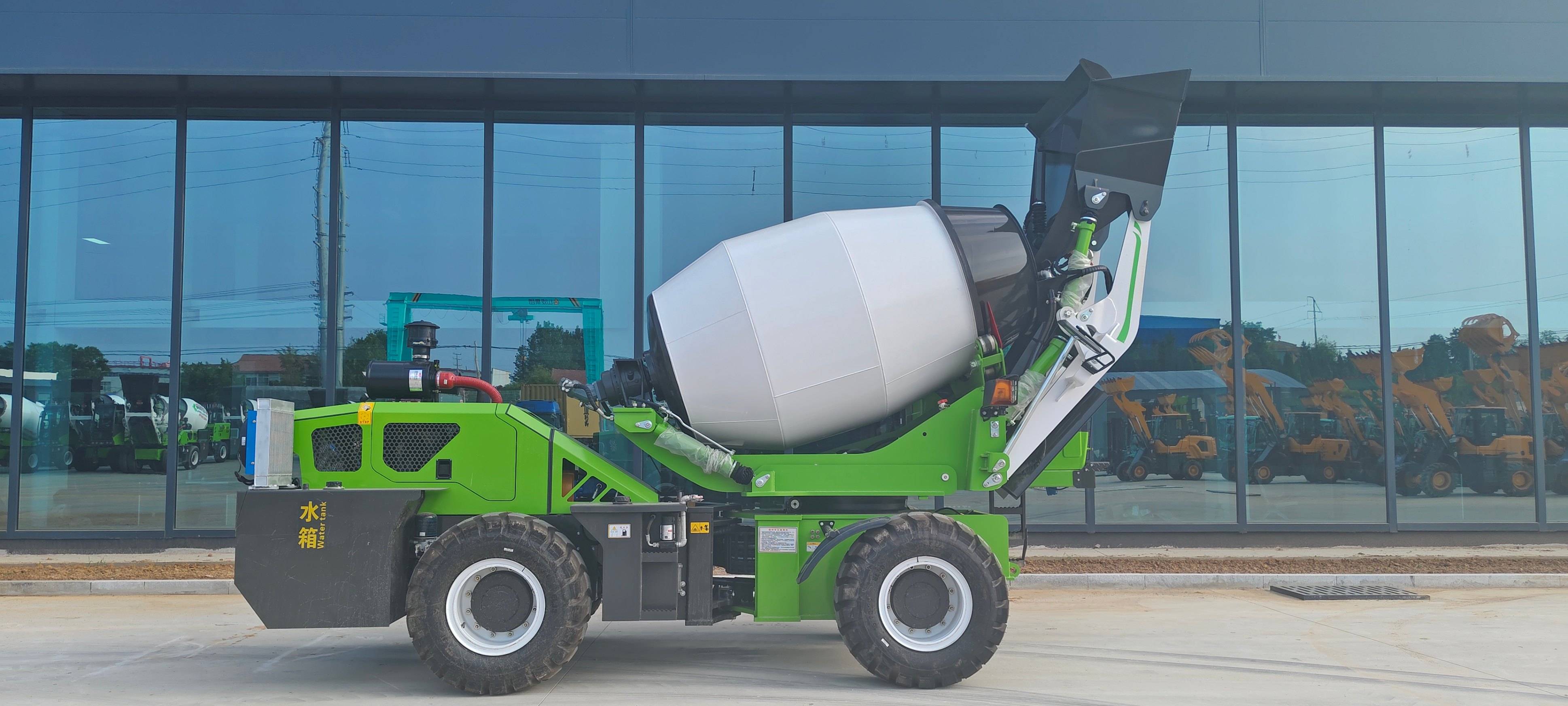 Self Loading Concrete Mixer truck64032021388417124
