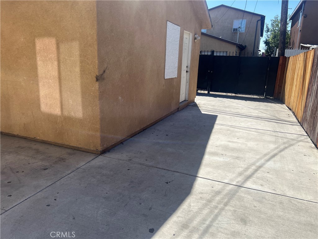 $5,250/month 1314 E 48th Los Angeles CA, 9001164076044435202120