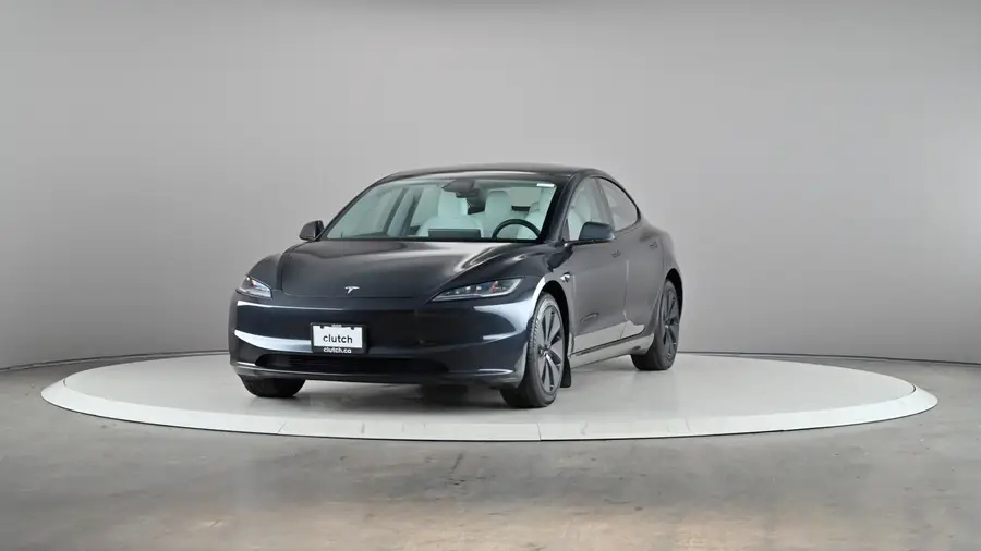 2025 Tesla Model 364488179966595122