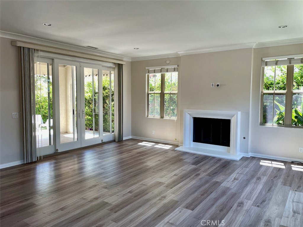 213 Mantle Irvine CA, 9261864122570529281121